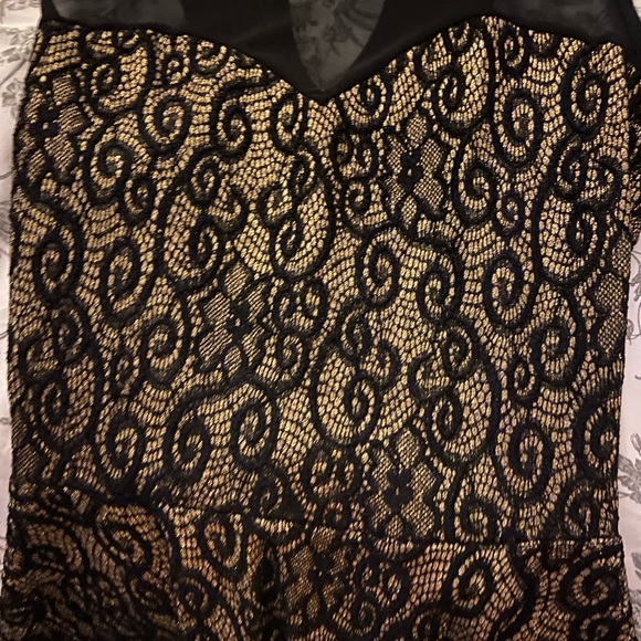 Lovely holiday gold glitter sheer peplum top - Picture 4 of 4